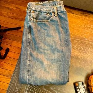 Levi’s 34 x 32 bootcut jeans.